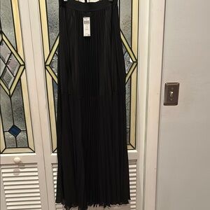 BCBG Elegant Black Pleated Skirt